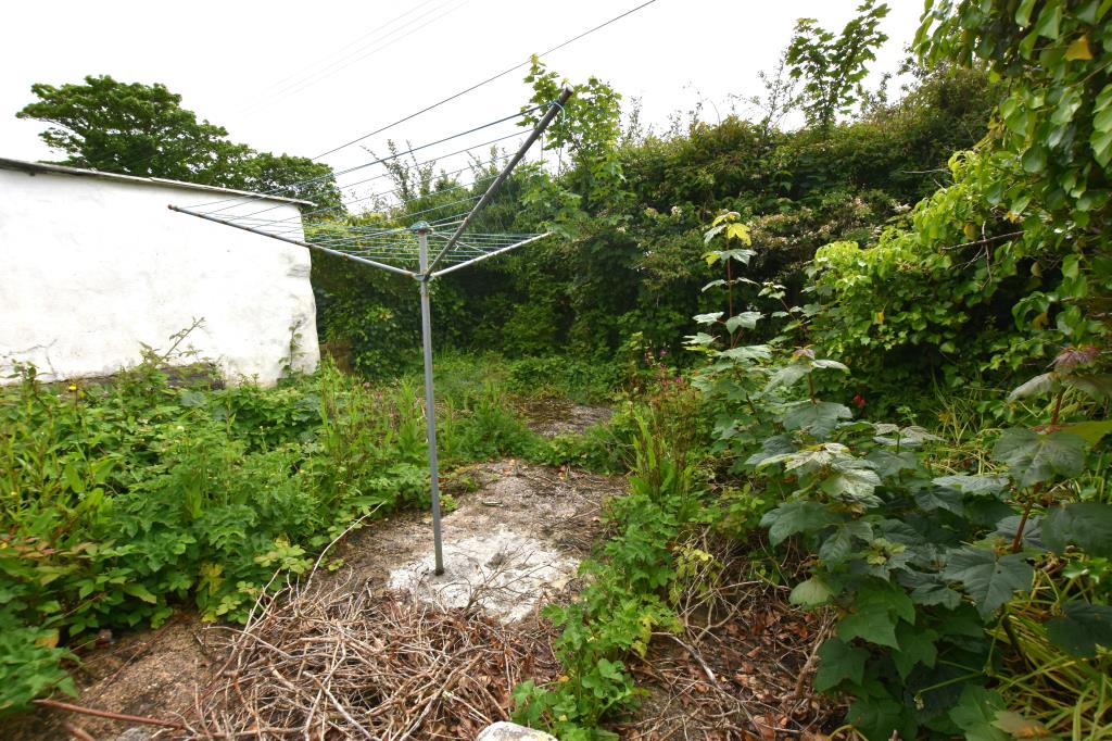 Lot: 45 - FREEHOLD RESIDENTIAL INVESTMENT - 